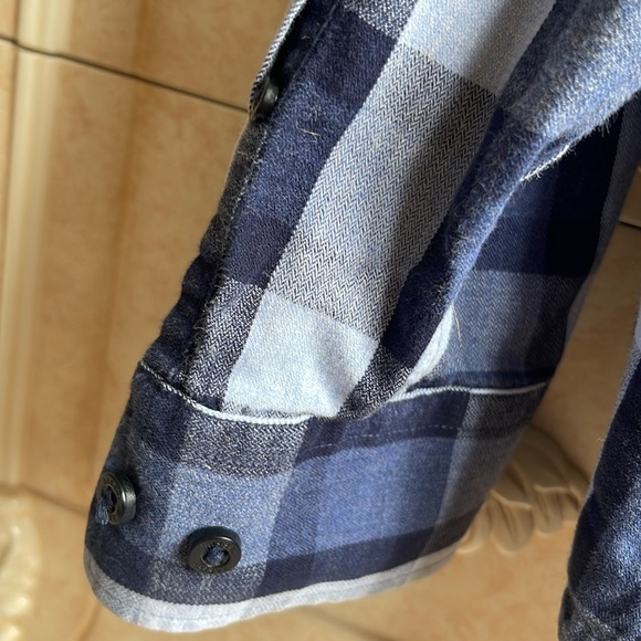 Haggar mens Long Sleeve Button-Up Shirt 🌐 - Picture 2 of 7